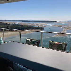 https://waves-maroochy-river.queenslandhotels.net