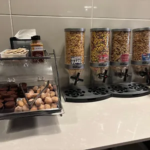 https://econo-lodge-south.calgaryhotelsearch.com