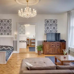 Apartment Veleslavinova - Old Town