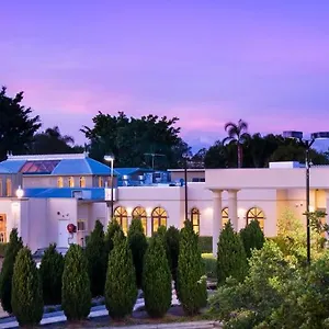 https://shangri-la-gardens.queenslandhotels.net