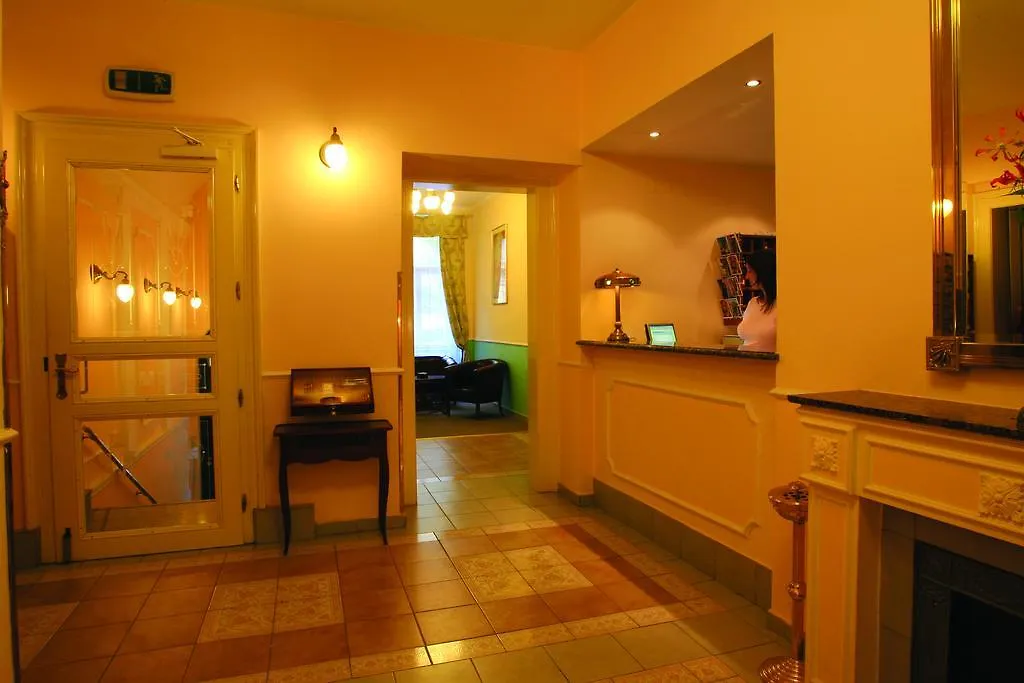 Anna Hotel Prague 3*,